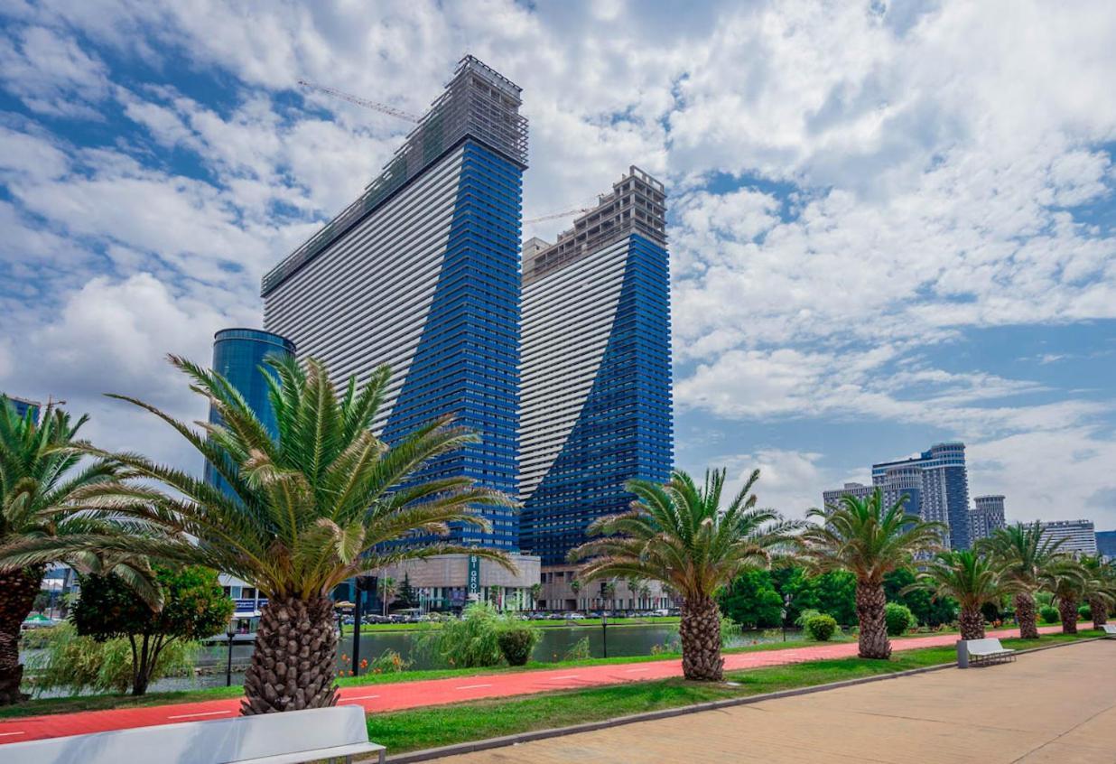 Hellobatumi Aparthotel Exterior foto
