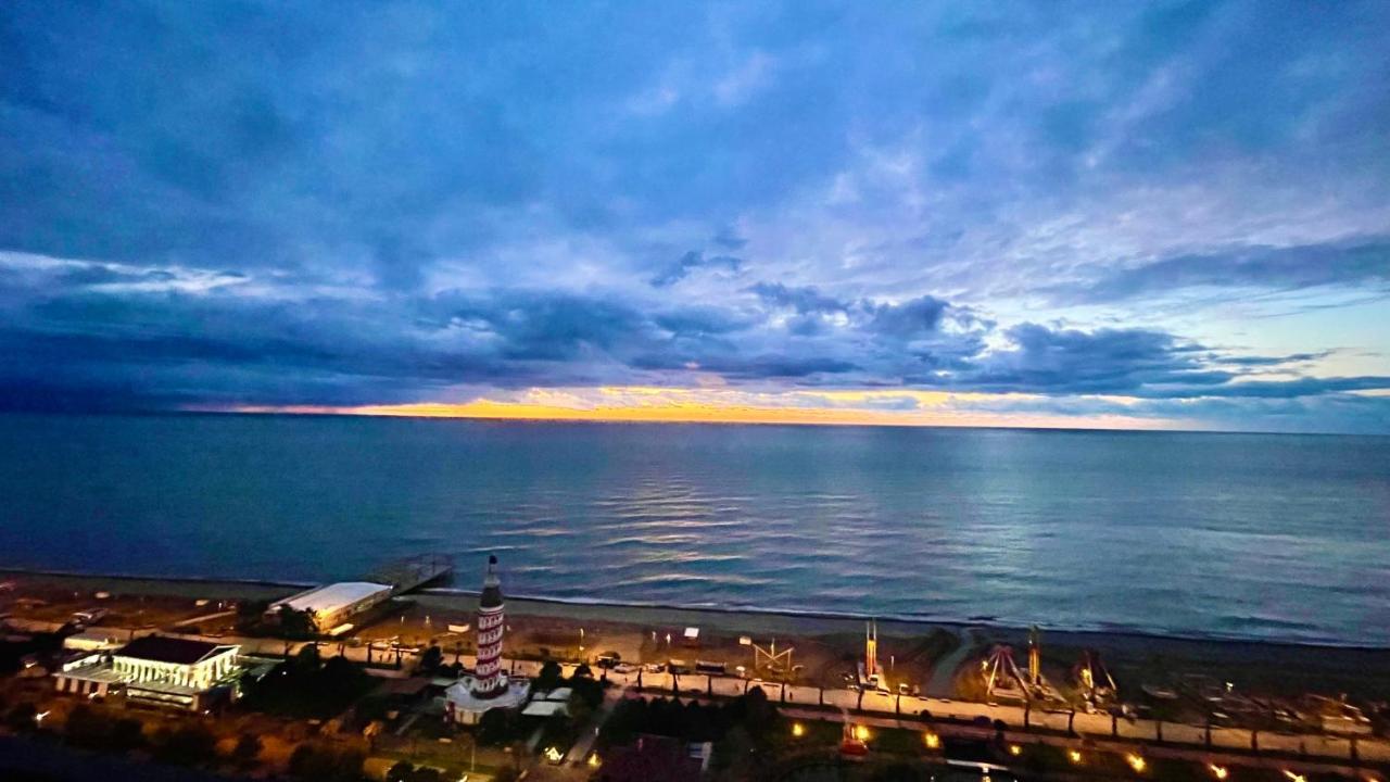 Hellobatumi Aparthotel Exterior foto